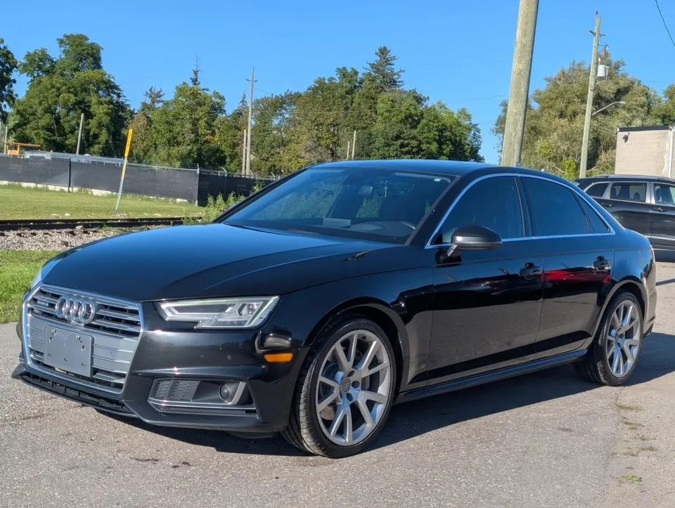 Audi A4 2018 photo 2