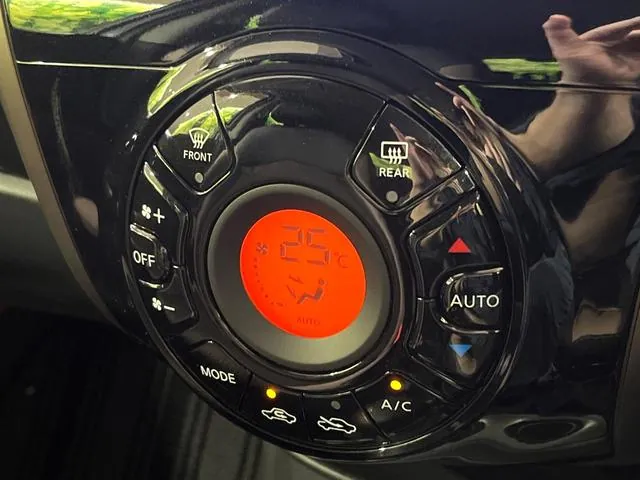 Nissan Note 2017 photo 5