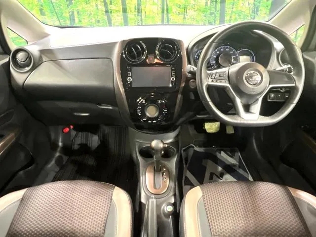 Nissan Note 2017 photo 2
