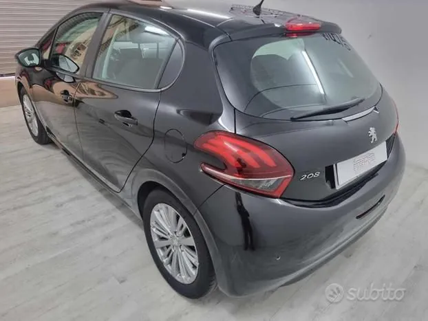 Peugeot 208 2017 photo 4