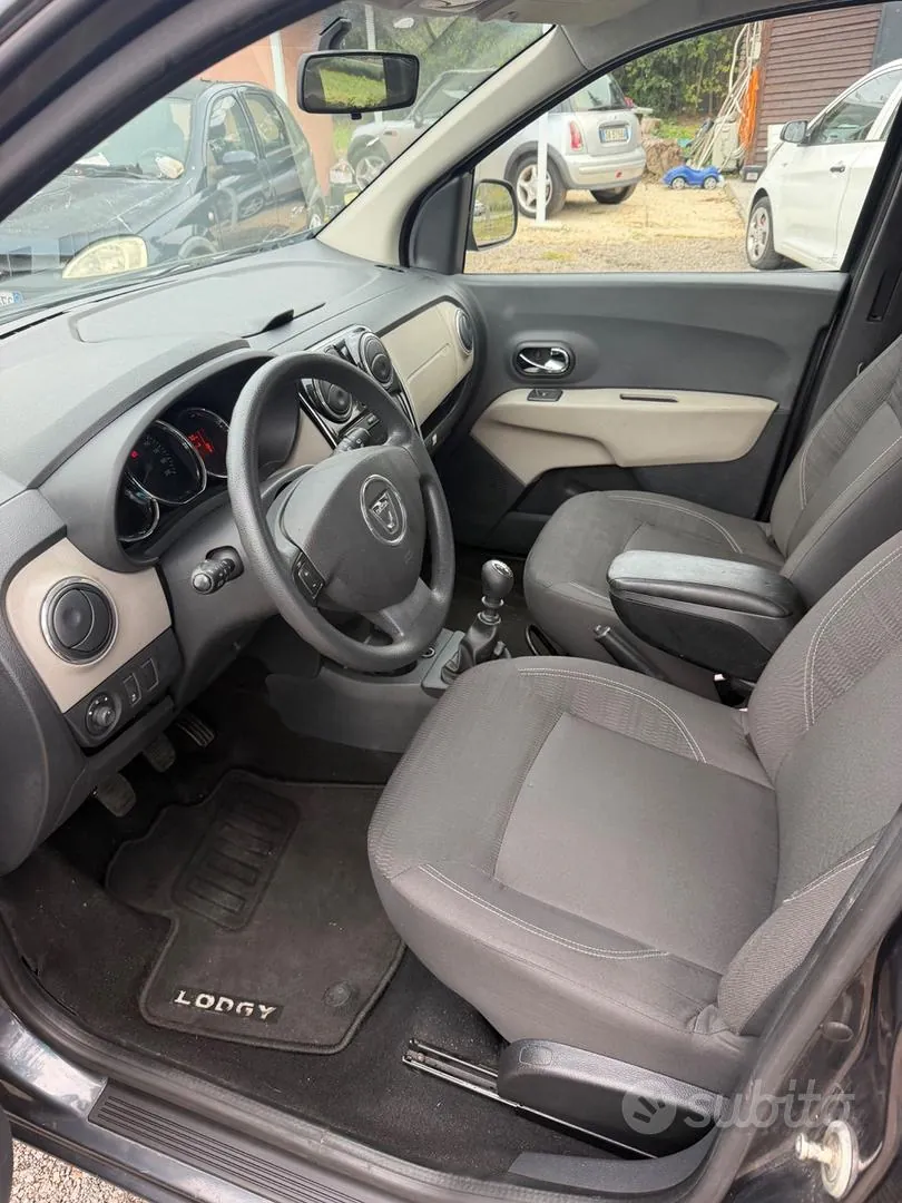 Dacia Lodgy 2012 photo 4