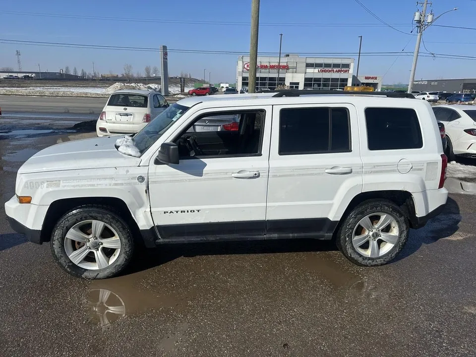Jeep Patriot 2012 photo 2