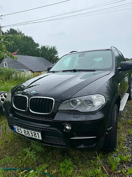 BMW X5 2010 photo 2