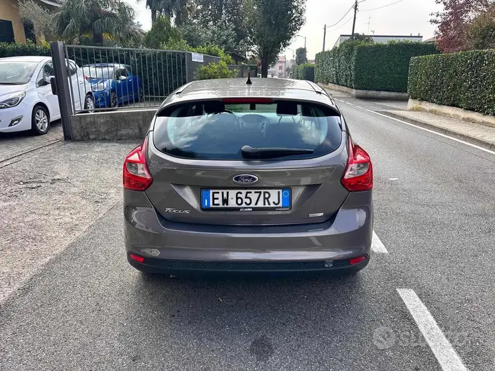 Ford Focus 2014 photo 4