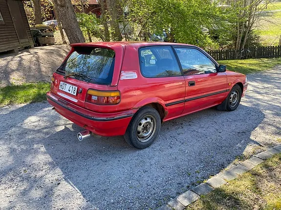 Toyota Corolla 1990 photo 2