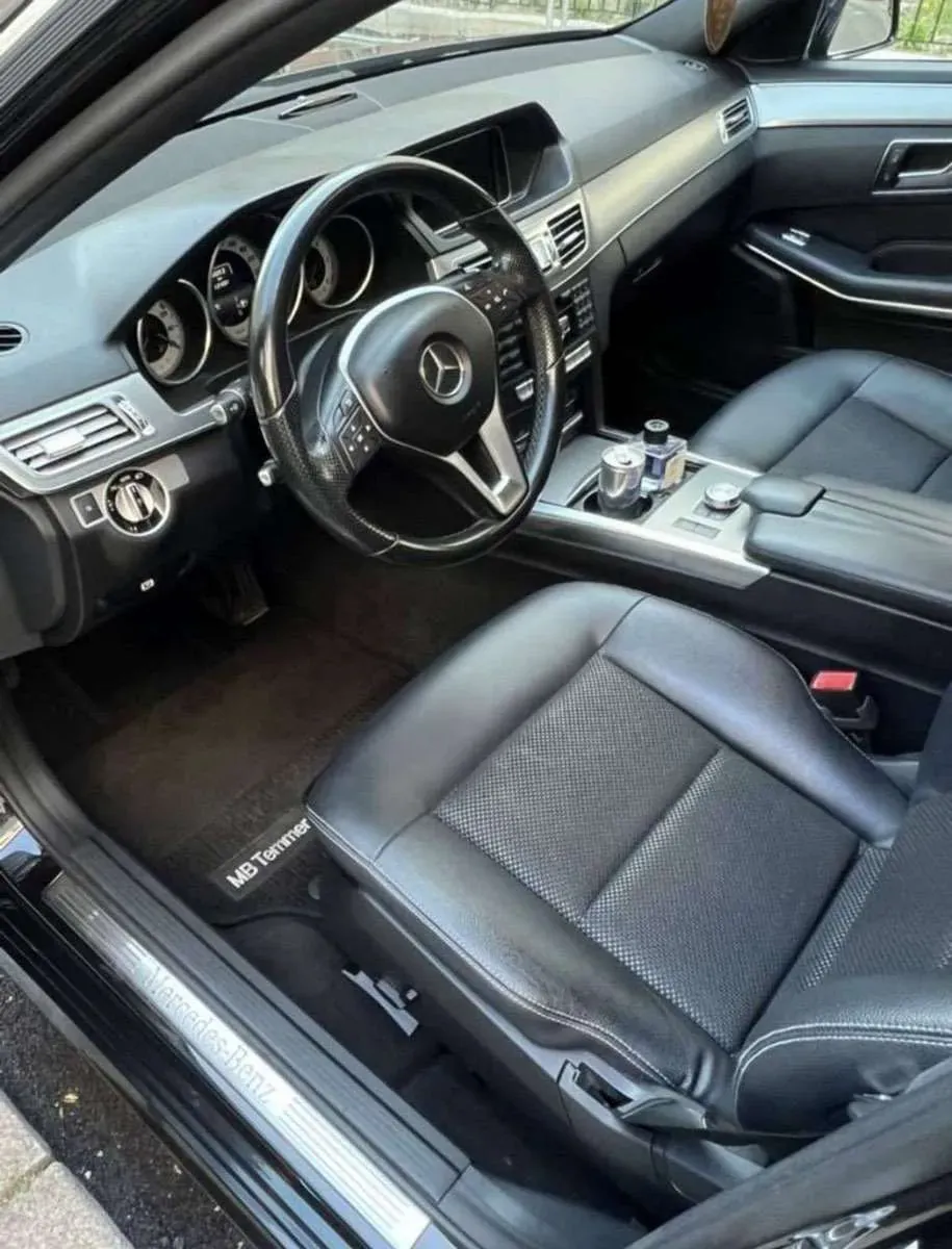Mercedes-Benz E-Class 2014 photo 2