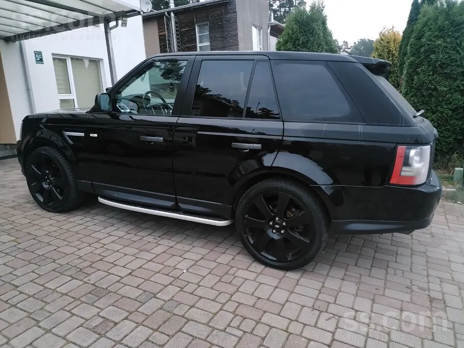 Land Rover Range Rover Sport 2011 photo 3