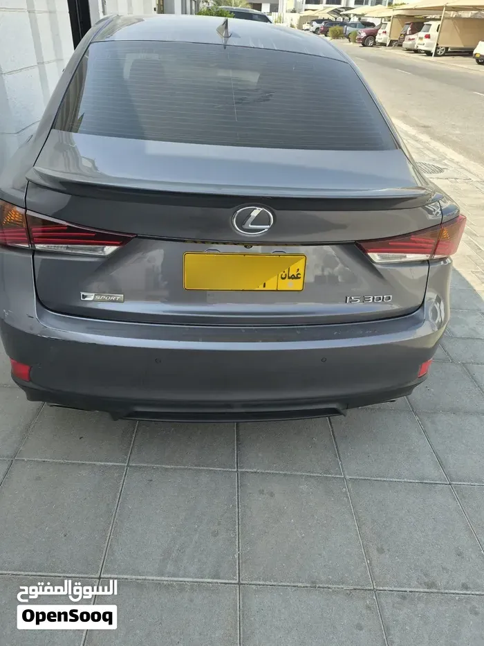 Lexus Is 300 2020 photo 4