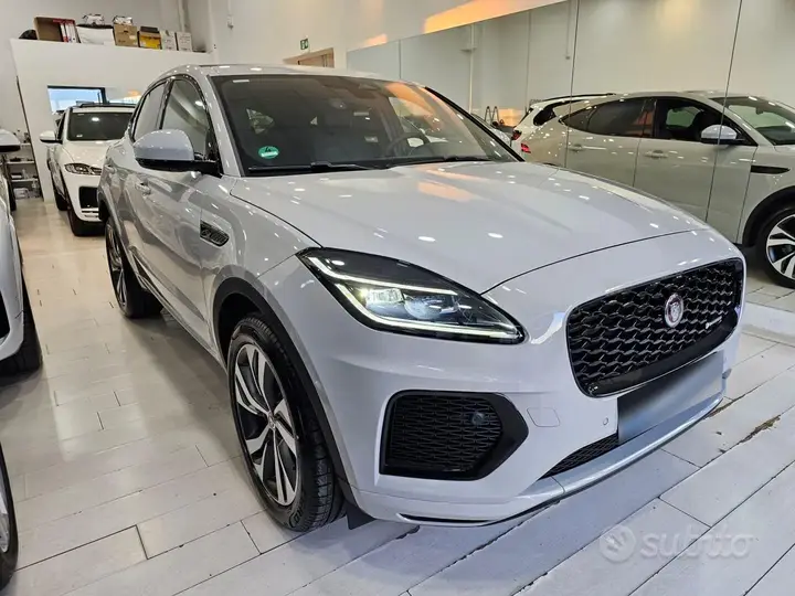 Jaguar E-Pace 2023 photo 2