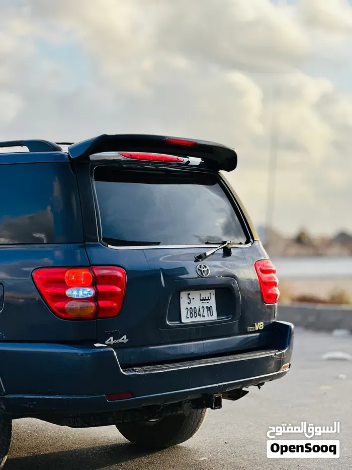 Toyota Sequoia 2002 photo 4