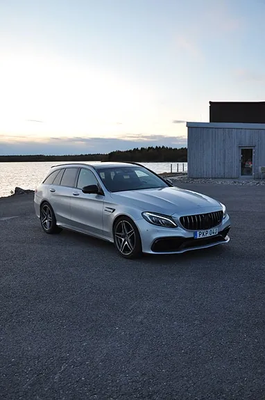 Mercedes-Benz C63 2017 photo 2