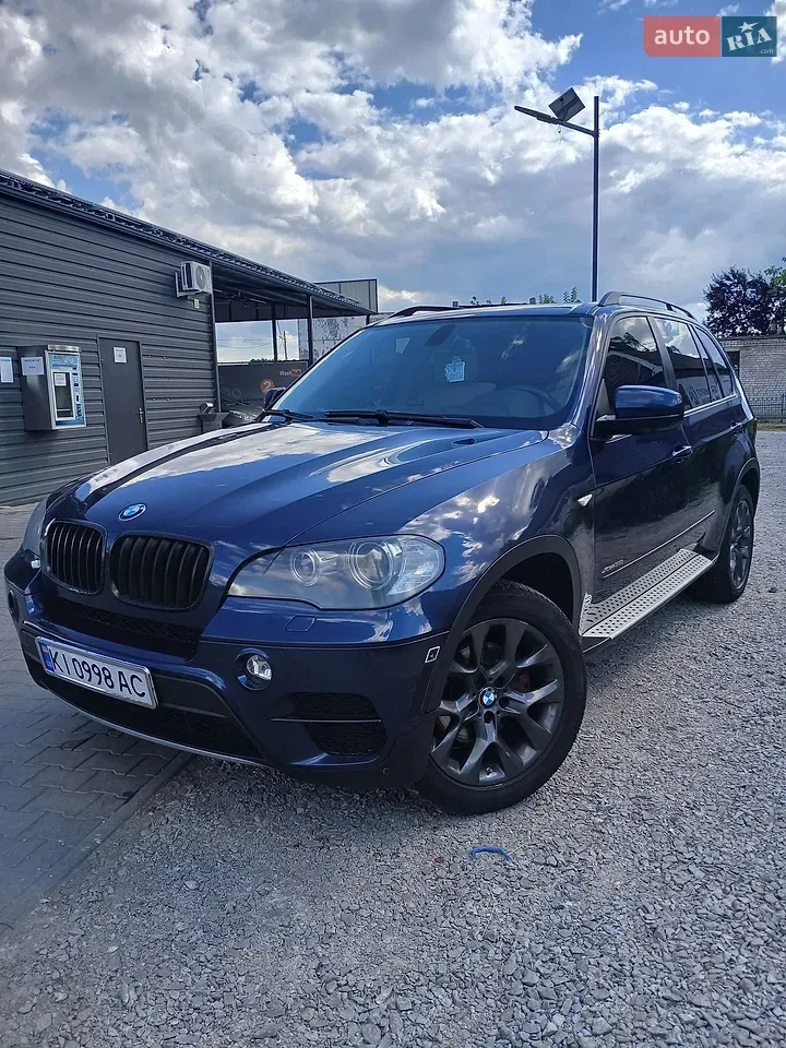 BMW X5 2011 photo 2