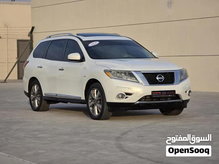 Nissan Pathfinder 2014 photo 2