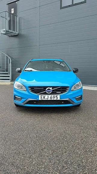 Volvo V60 2015 photo 2