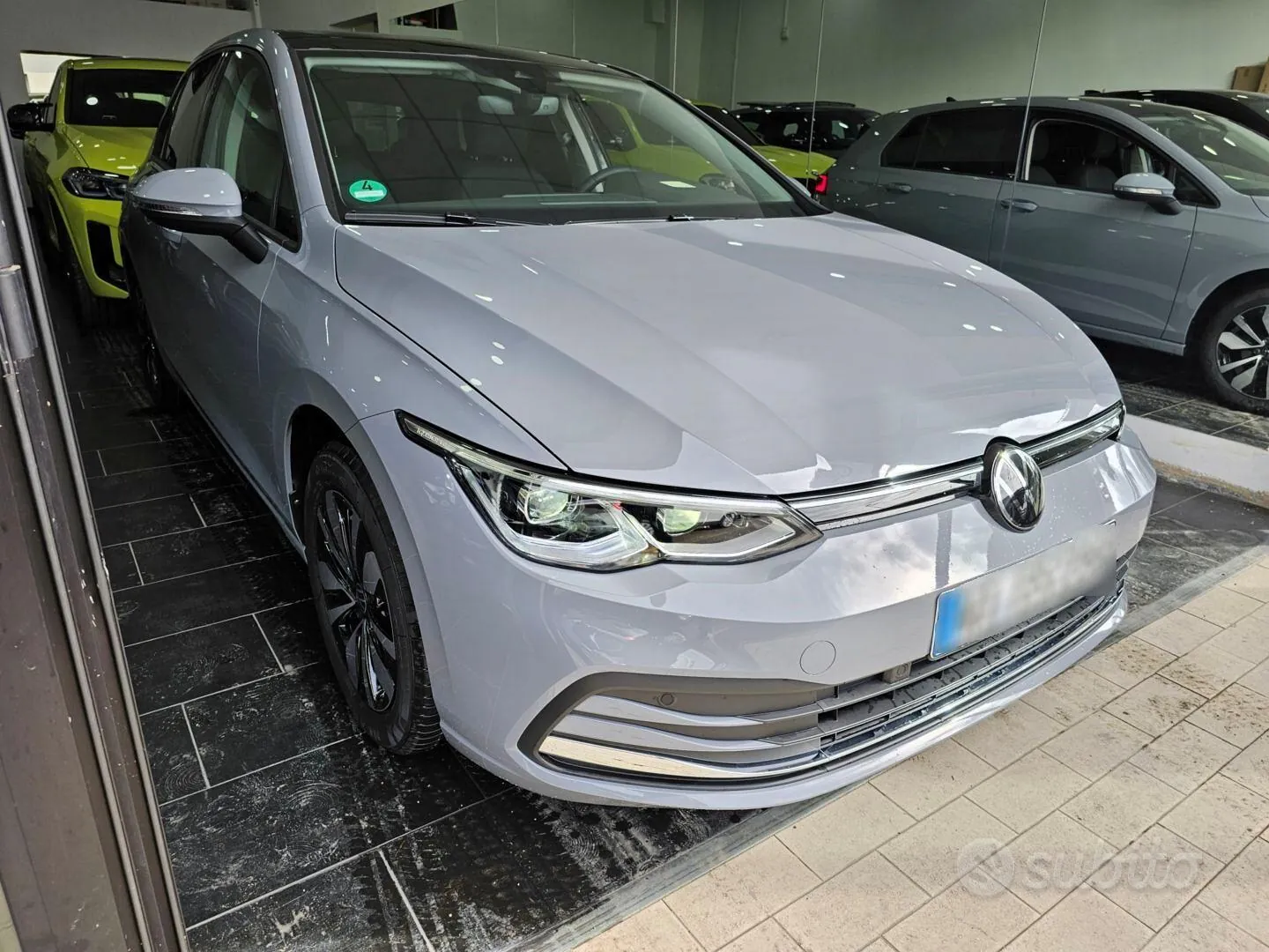 Volkswagen Golf 2023 photo 2
