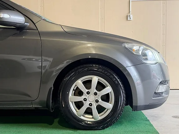 Kia Ceed 2010 photo 3