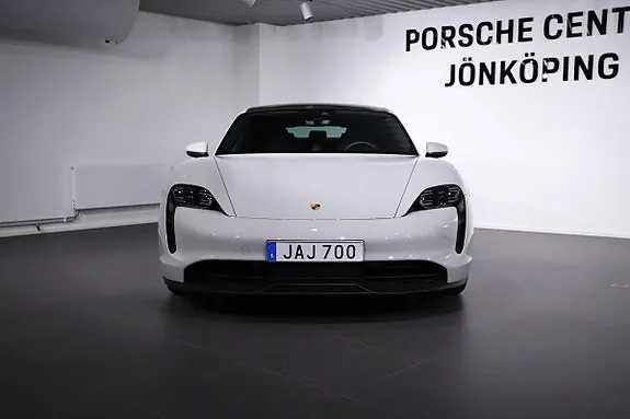 Porsche Taycan 2023 photo 2