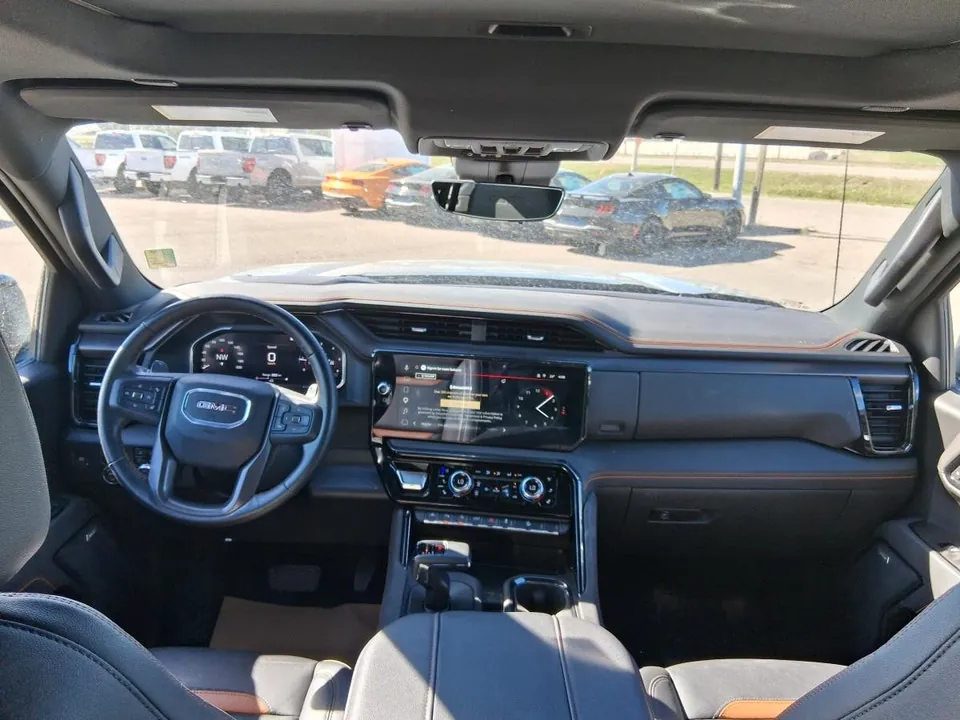 GMC Sierra 1500 2026 photo 2
