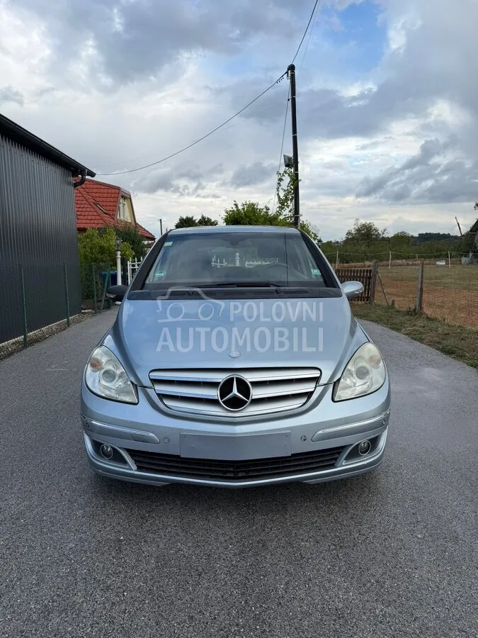 Mercedes-Benz B 170