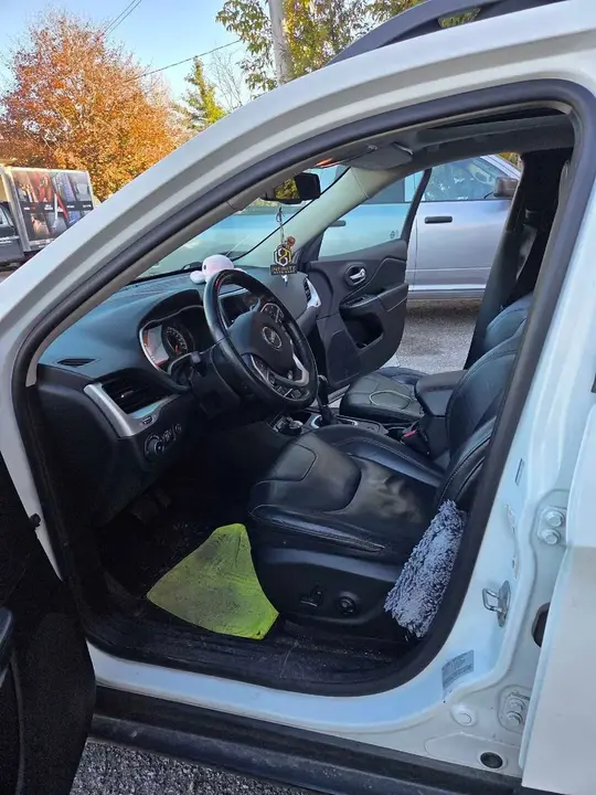 Jeep Cherokee 2015 photo 3