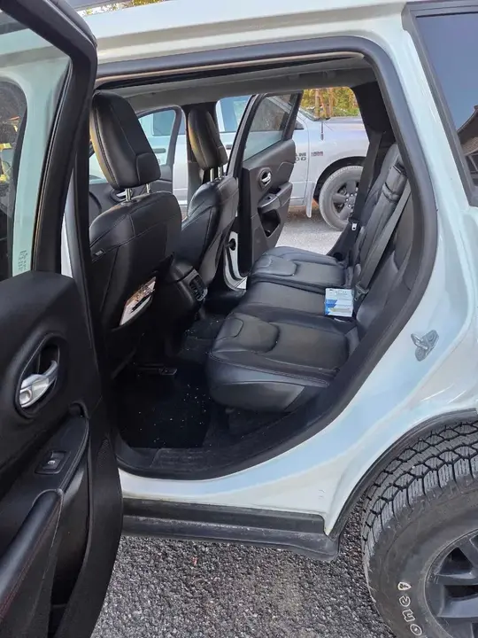 Jeep Cherokee 2015 photo 4