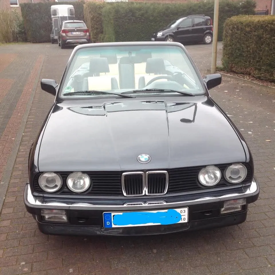 BMW E30