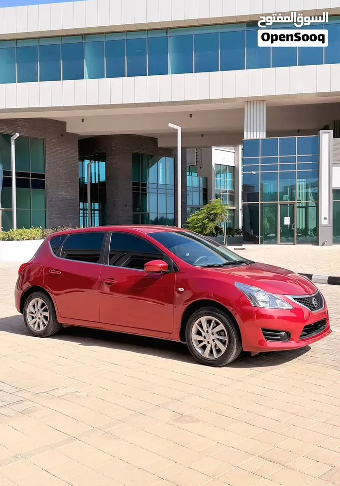 Nissan Tiida 2016 photo 2