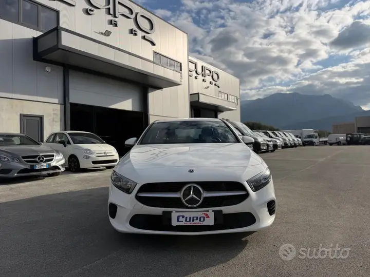 Mercedes-Benz A 180 2019 photo 2