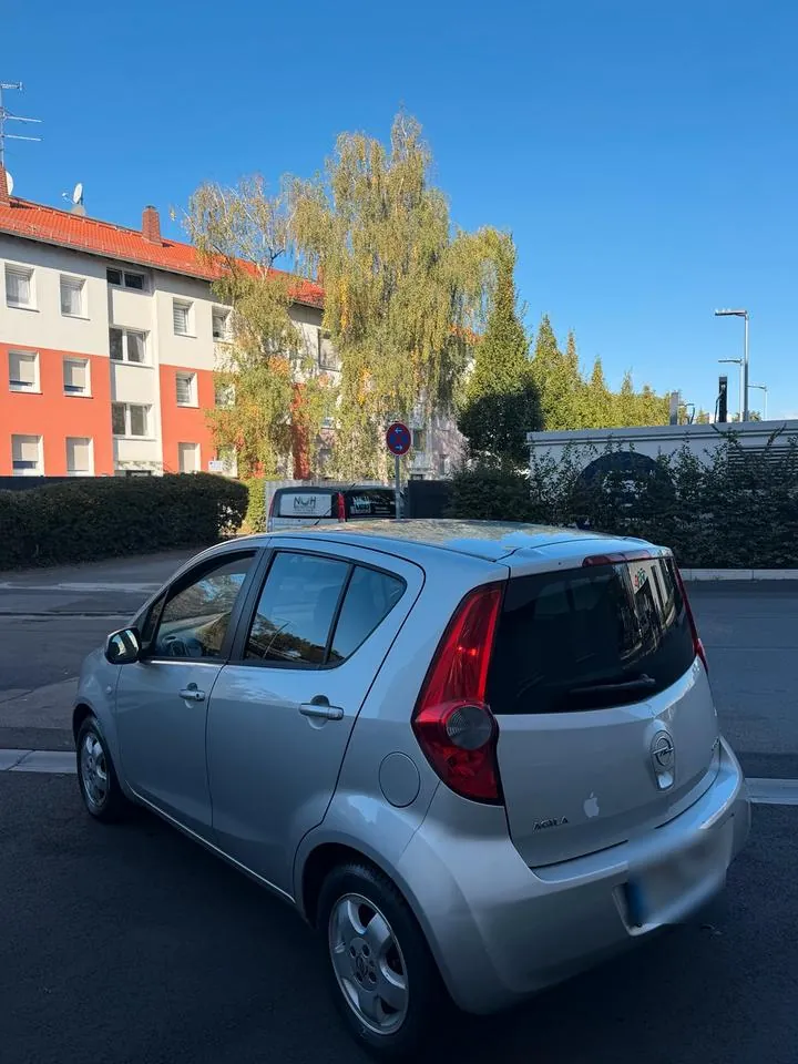 Opel Agila