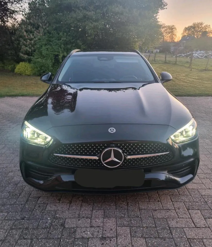 Mercedes-Benz C220D