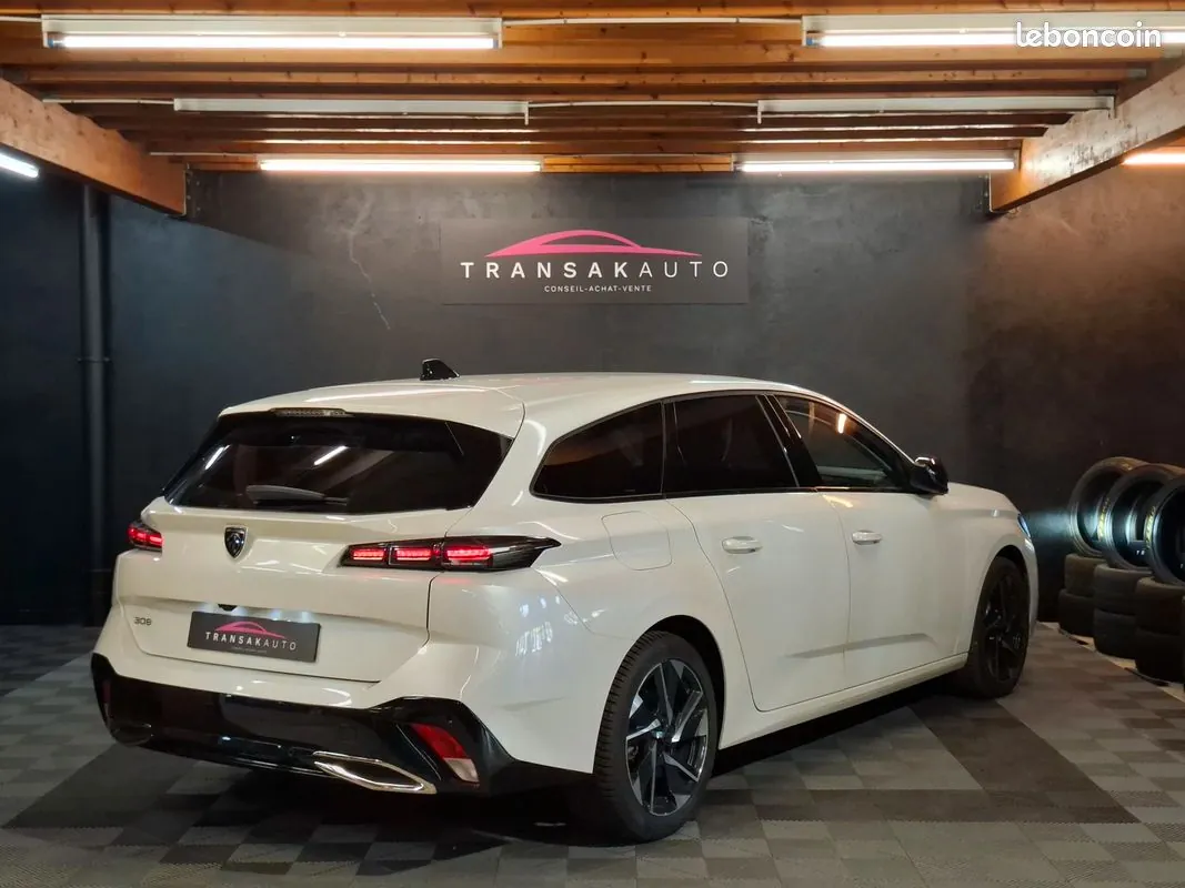 Peugeot 308 2022 photo 3