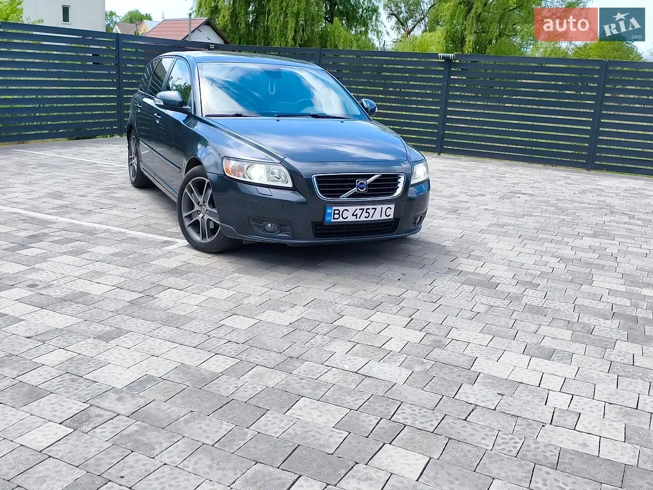 Volvo V50