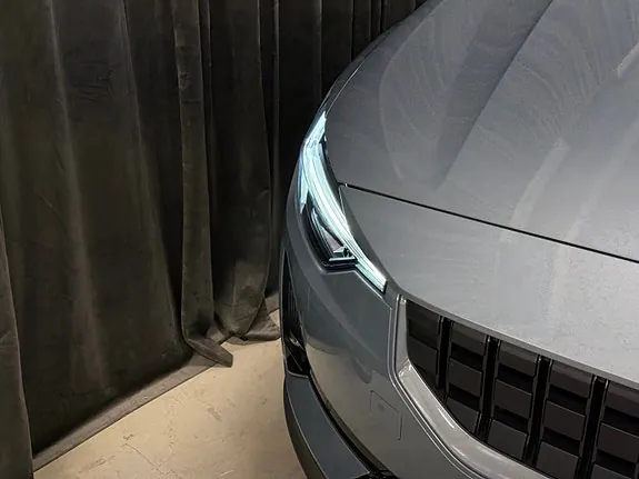 Polestar 2 2021 photo 5