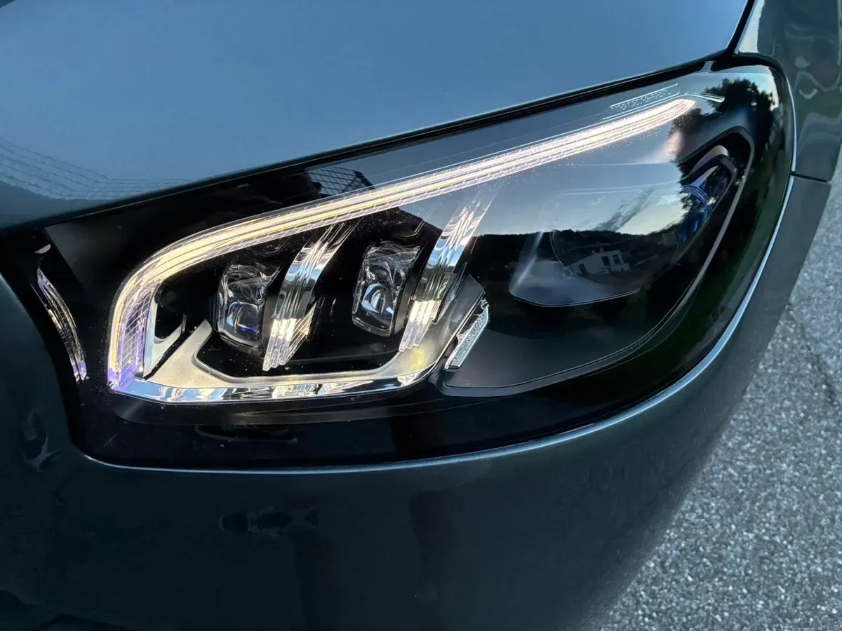 Mercedes-Benz Gls-Class 2022 photo 3