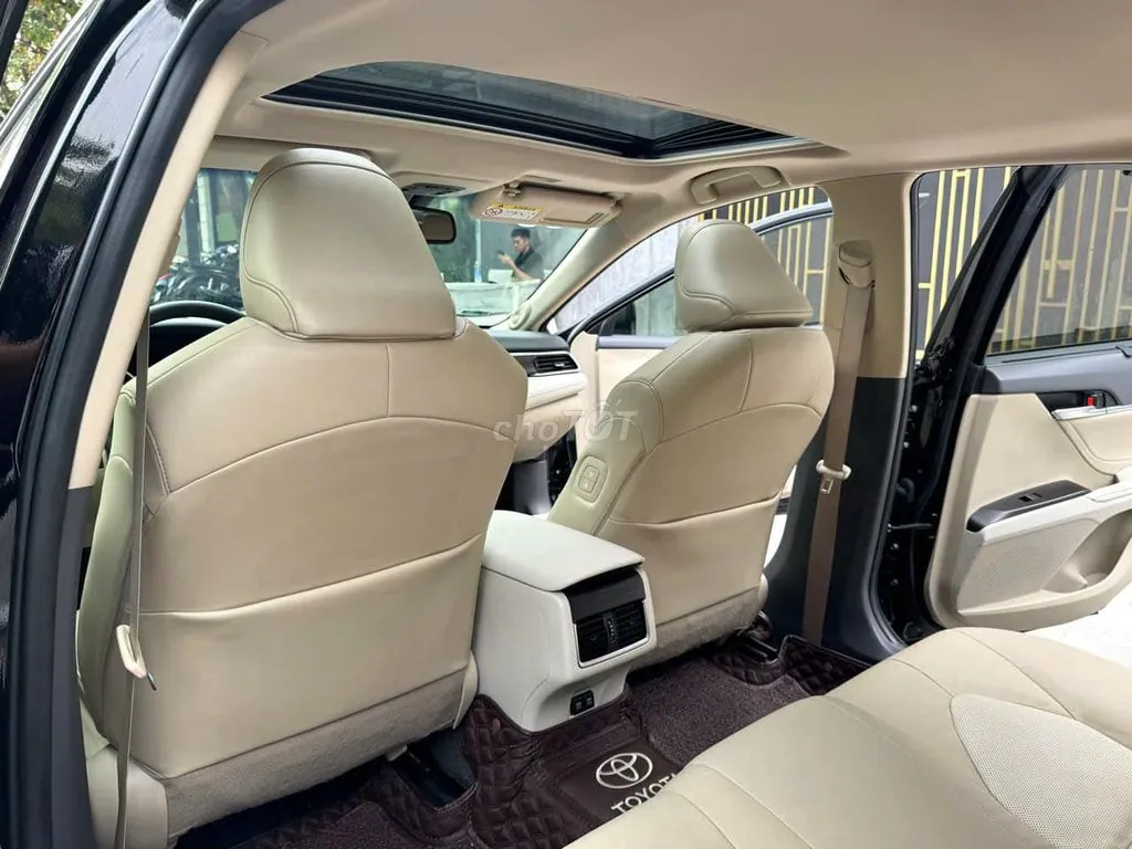 Toyota Camry 2023 photo 5