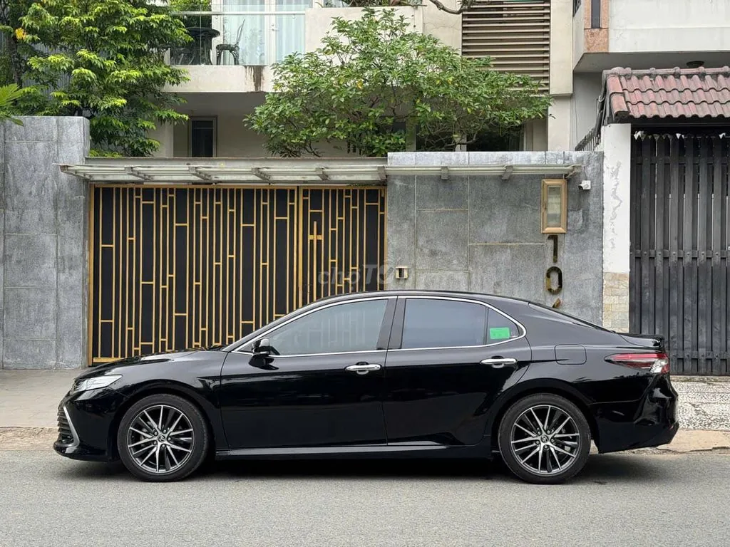 Toyota Camry 2023 photo 4