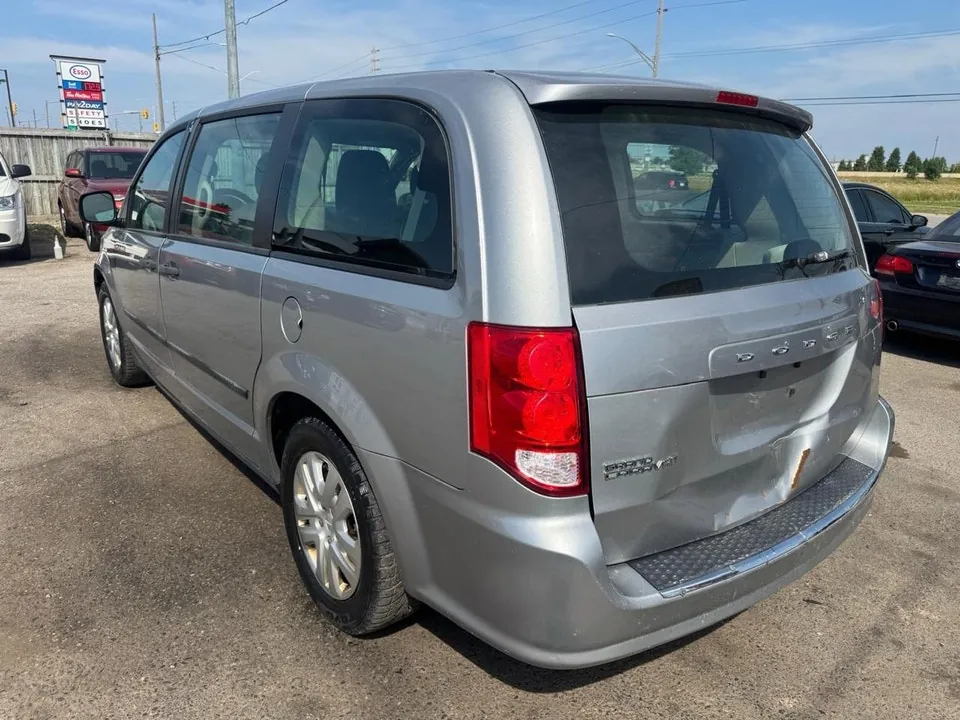 Dodge Grand Caravan 2017 photo 3