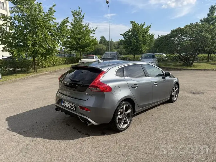 Volvo V40 2015 photo 3