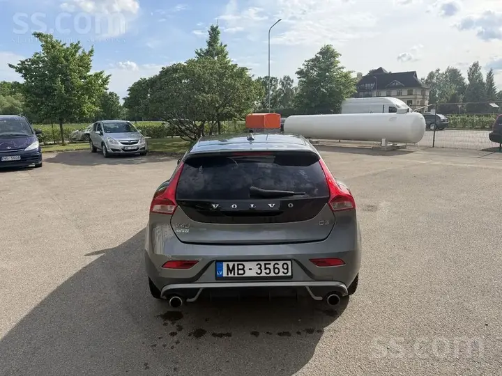 Volvo V40 2015 photo 4