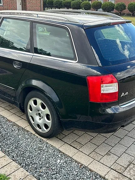 Audi A4 2003 photo 3