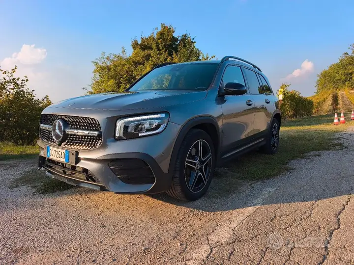 Mercedes-Benz Glb