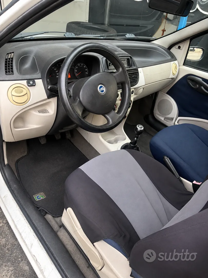 Fiat Punto 2003 photo 4