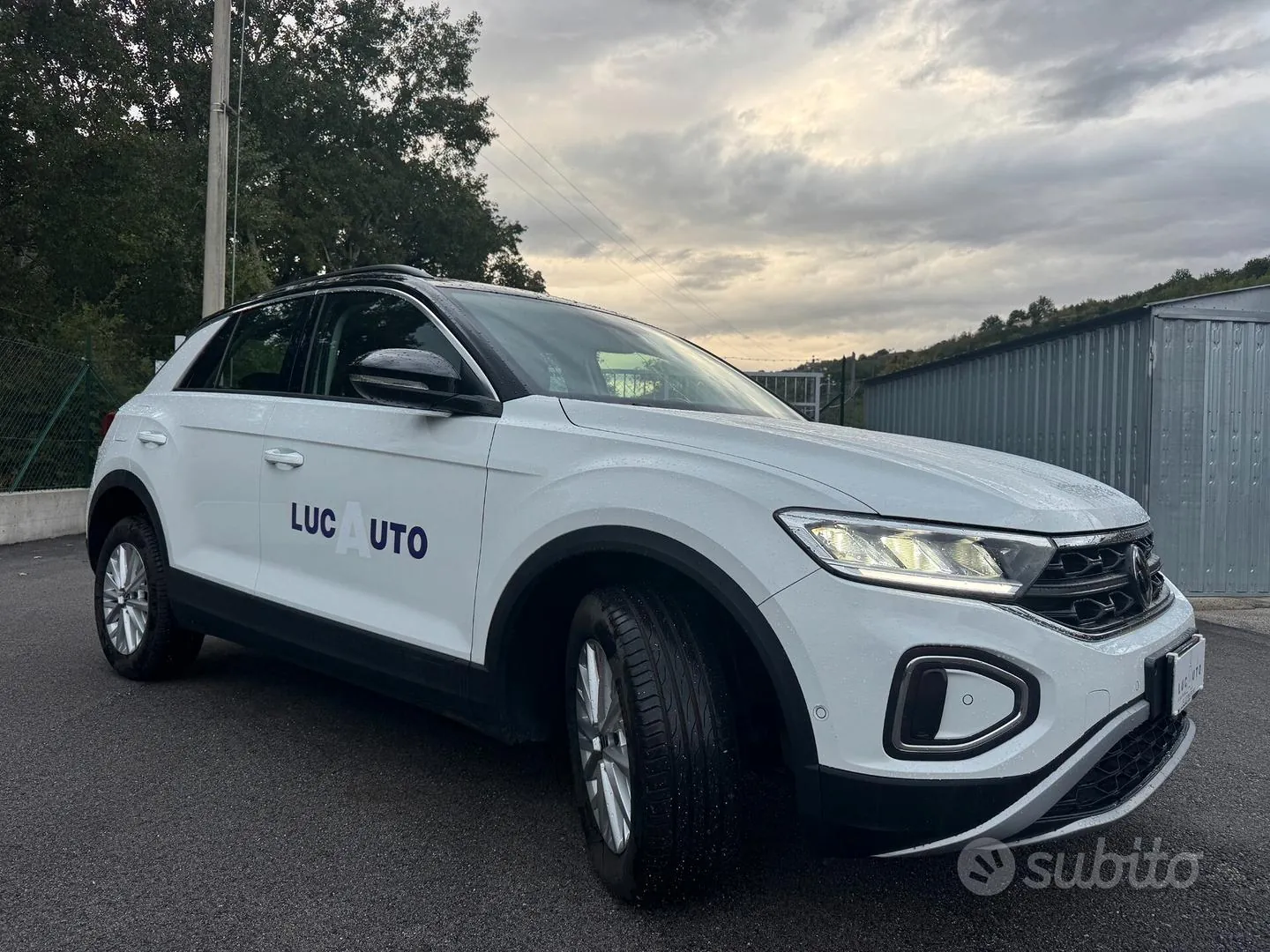 Volkswagen T-Roc 2023 photo 3