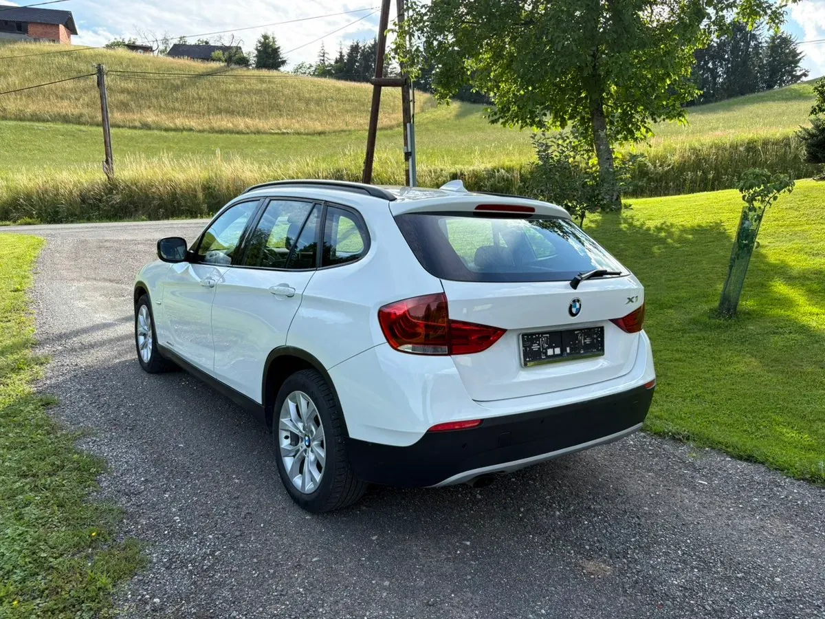 BMW X1 2012 photo 3