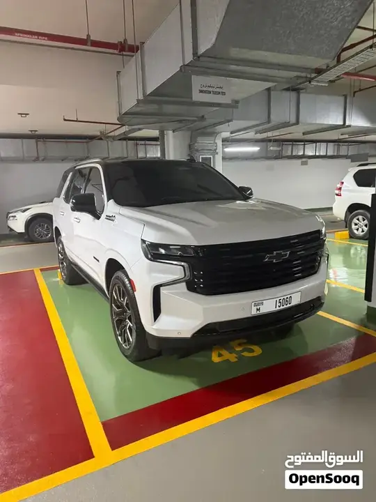 Chevrolet Tahoe 2023 photo 2