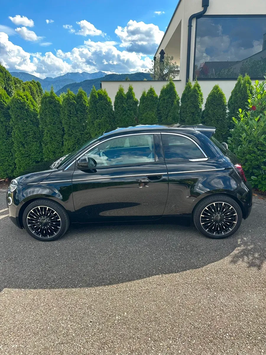 Fiat 500E 2023 photo 2