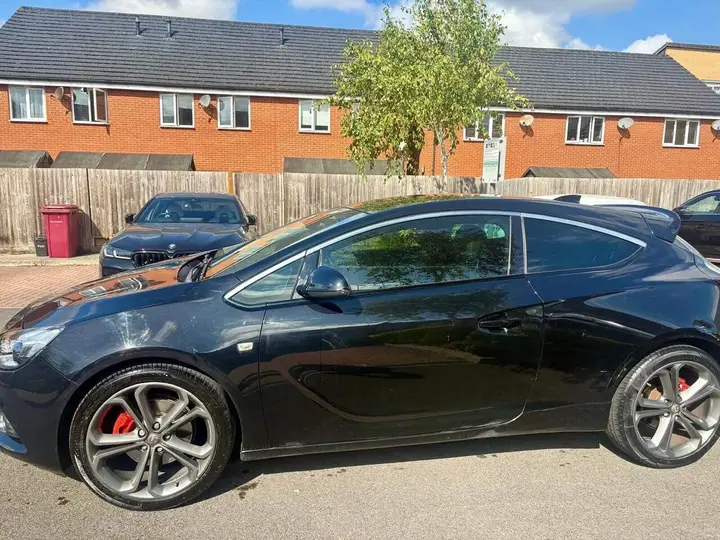 Vauxhall Astra Gtc 2017 photo 3