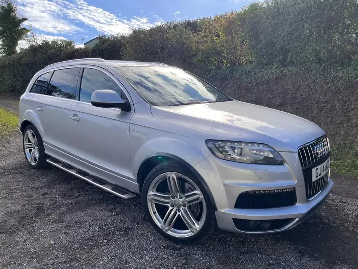 Audi Q7 2014 photo 2