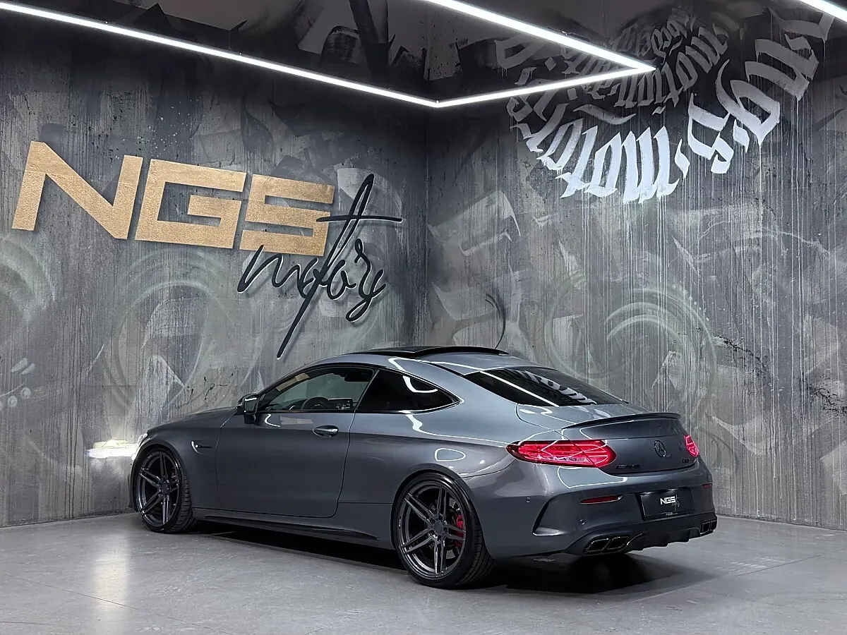 Mercedes-Benz C-Class 2016 photo 2