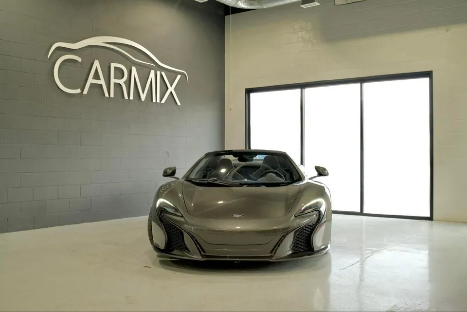 Mclaren 650S 2015 photo 2